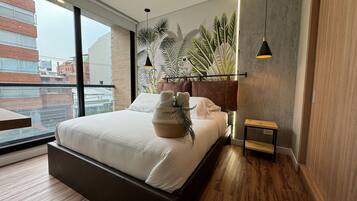 Premium Apartment | Langsir/tirai gelap terus, seterika/papan seterika, Wi-fi percuma