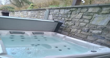 Chalet avec bain Ă  bulles