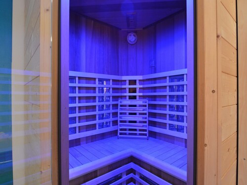 Haus in Burg Reuland mit Sauna, Terrasse