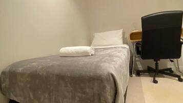 Iron/ironing board, WiFi, bed sheets