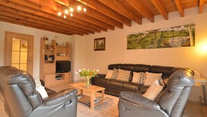 Living area - Family Cottage with Sauna (Malmedy-Baugnez)