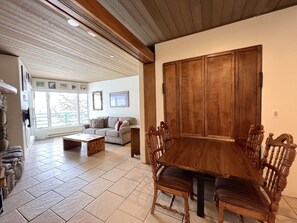 Smart TV, fireplace - Purgatory Slopeside Retreat (Durango)