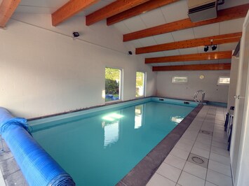 Holiday Home Swimming Pool