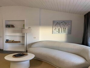 Televisión y reproductor de DVD 