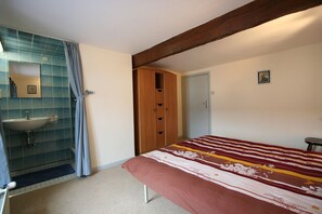 4 bedrooms, internet