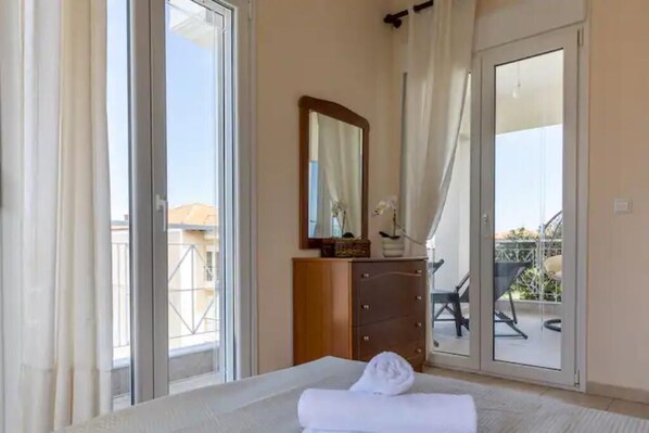 3 chambres, fer et planche Ă repasser, Wi-Fi, literie fournie