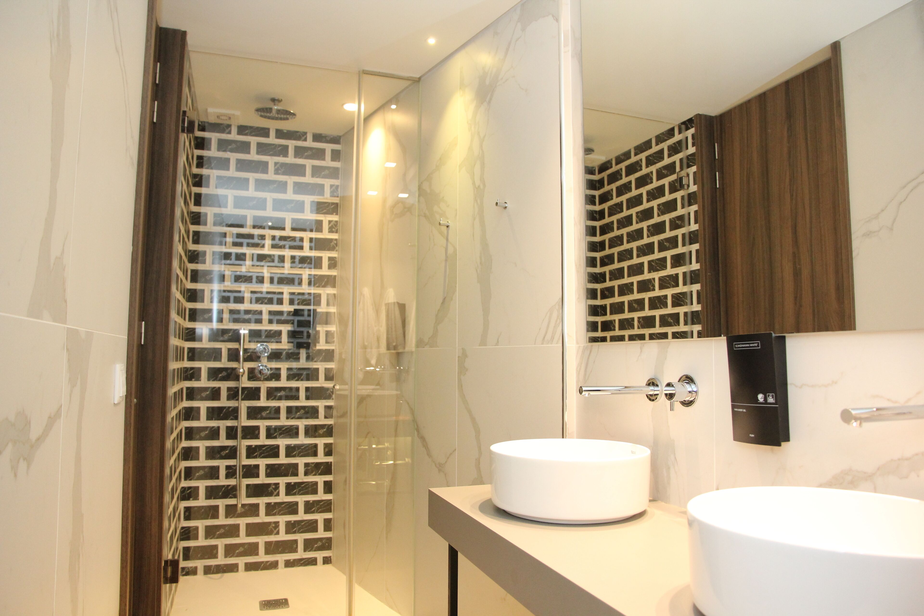 Standard Studio | Bathroom | Shower, rainfall showerhead, hair dryer, bidet