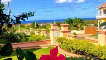 Comfort Apartment | Garden view