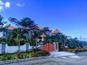 Exterior - El Plantation Village (St. Ann's Bay)