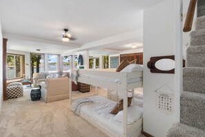 4 chambres, fer et planche à repasser, Wi-Fi, literie fournie
