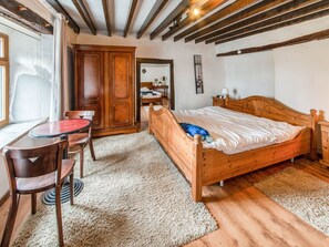 3 bedrooms, WiFi