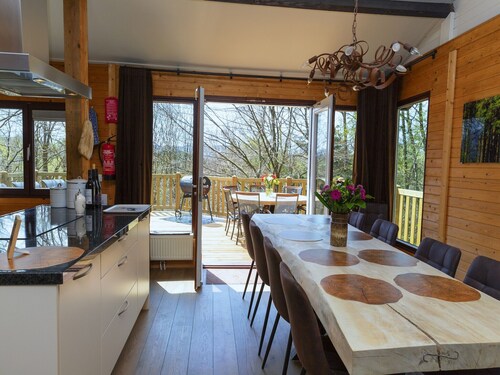 Chalet in Manhay for 9 Person