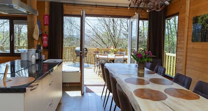 Chalet in Manhay for 9 Person