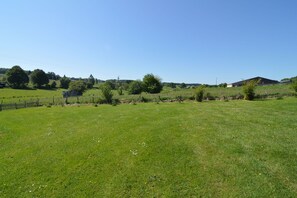 Property grounds - Family Home in Sainte ode (Sainte ode)
