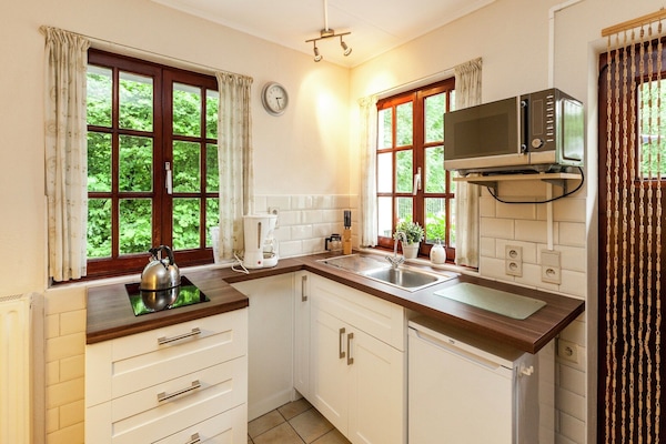 Frigorifero, microonde, piano cottura, macchina per tè/caffè