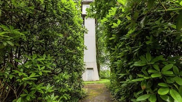 Enceinte de lâhĂ©bergement