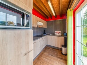Refrigerador, microondas, parrilla de estufa y lavavajillas 