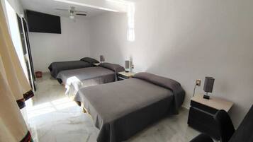 Ropa de cama hipoalergénica, cubrecamas y escritorio