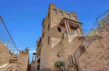 Kingdom townhouse front