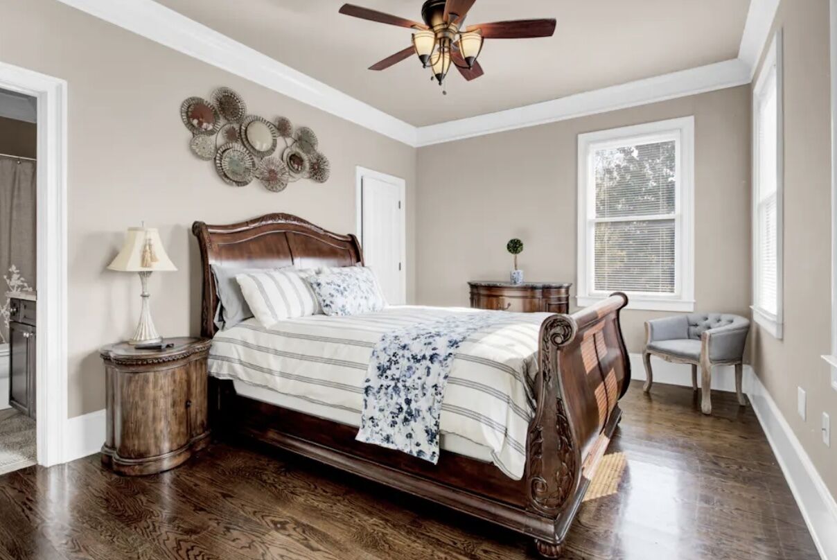 3 bedrooms, iron/ironing board, travel crib, WiFi