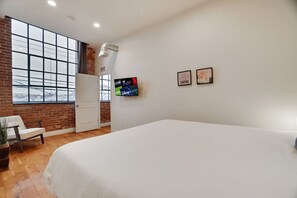 1 Schlafzimmer, Schreibtisch, WLAN, Bettwäsche