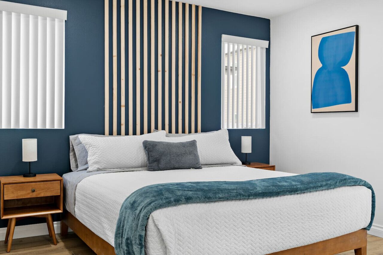 Stylish New home Near DTLA, Disneyland, SOFI