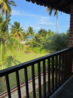 Suíte panorâmica | Ferros/tábuas de passar roupa, Wi-Fi de cortesia, roupa de cama