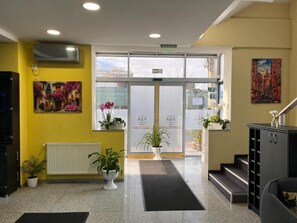 Reception - Pensiunea Nys (Iasi)