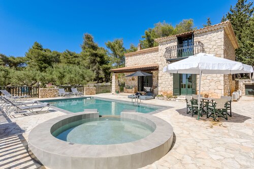 Villa Lida Aresti mit privatem Pool
