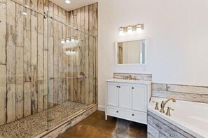 Hair dryer, towels - Desert Jewel In Sand Hollow (Hurricane)
