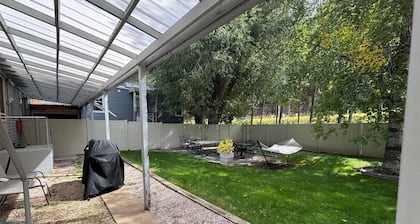 Peaceful Hideaway on Main, BH Adventure Unit