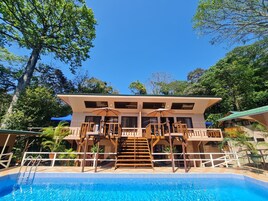 Fachada del alojamiento