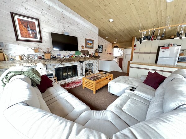 スマートテレビ、暖炉