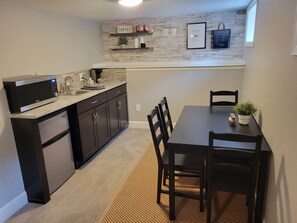 Dining - Adorable Home in the Avenues (Cheyenne)