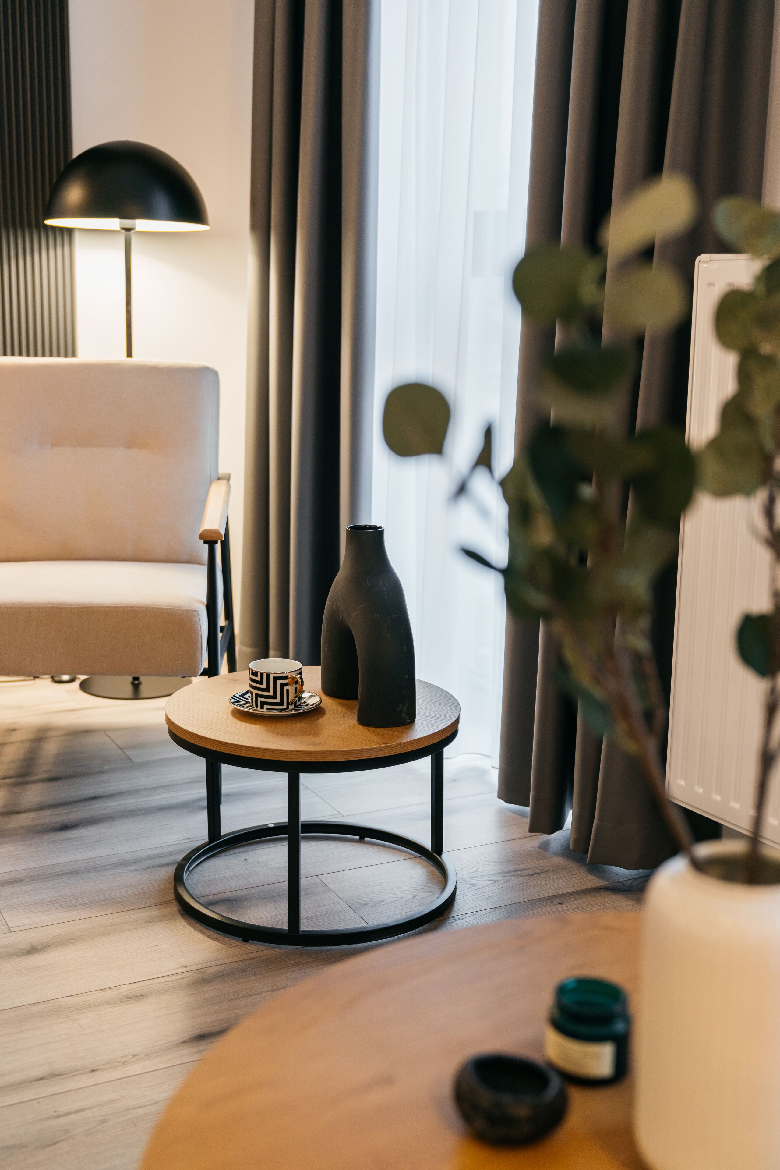 Traditional Apartment | Individually decorated, individually furnished, desk, laptop workspace