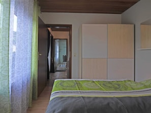 2 bedrooms, internet