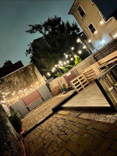 Northern Liberties Epic Retreat-Huge Yard/Fire Pit