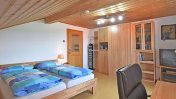 2 Schlafzimmer, Bügeleisen/Bügelbrett, WLAN