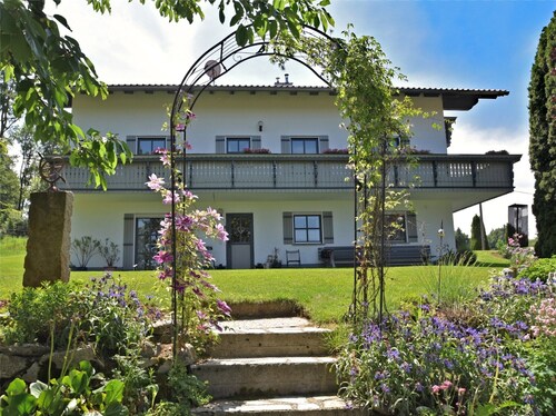 Modernes Appartement in Dorn mit Terrasse