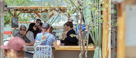 Breakfast, lunch and dinner served