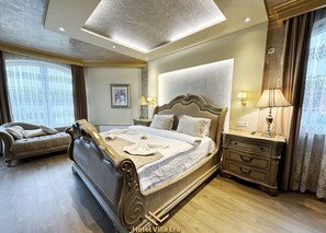 Caja de seguridad en la habitación, cunas gratuitas y ropa de cama