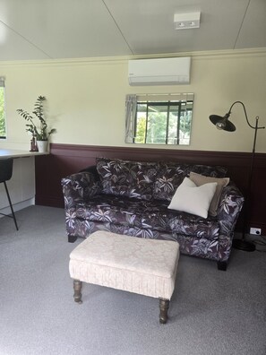 Panoramic Villa | 1 bedroom, soundproofing, iron/ironing board, free WiFi