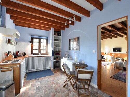 Maison à Le Châtelet avec Piscine