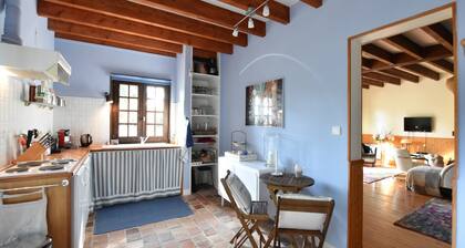 Holiday Home in Le Châtelet with Pool