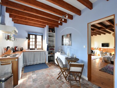 Holiday Home in Le Châtelet with Pool