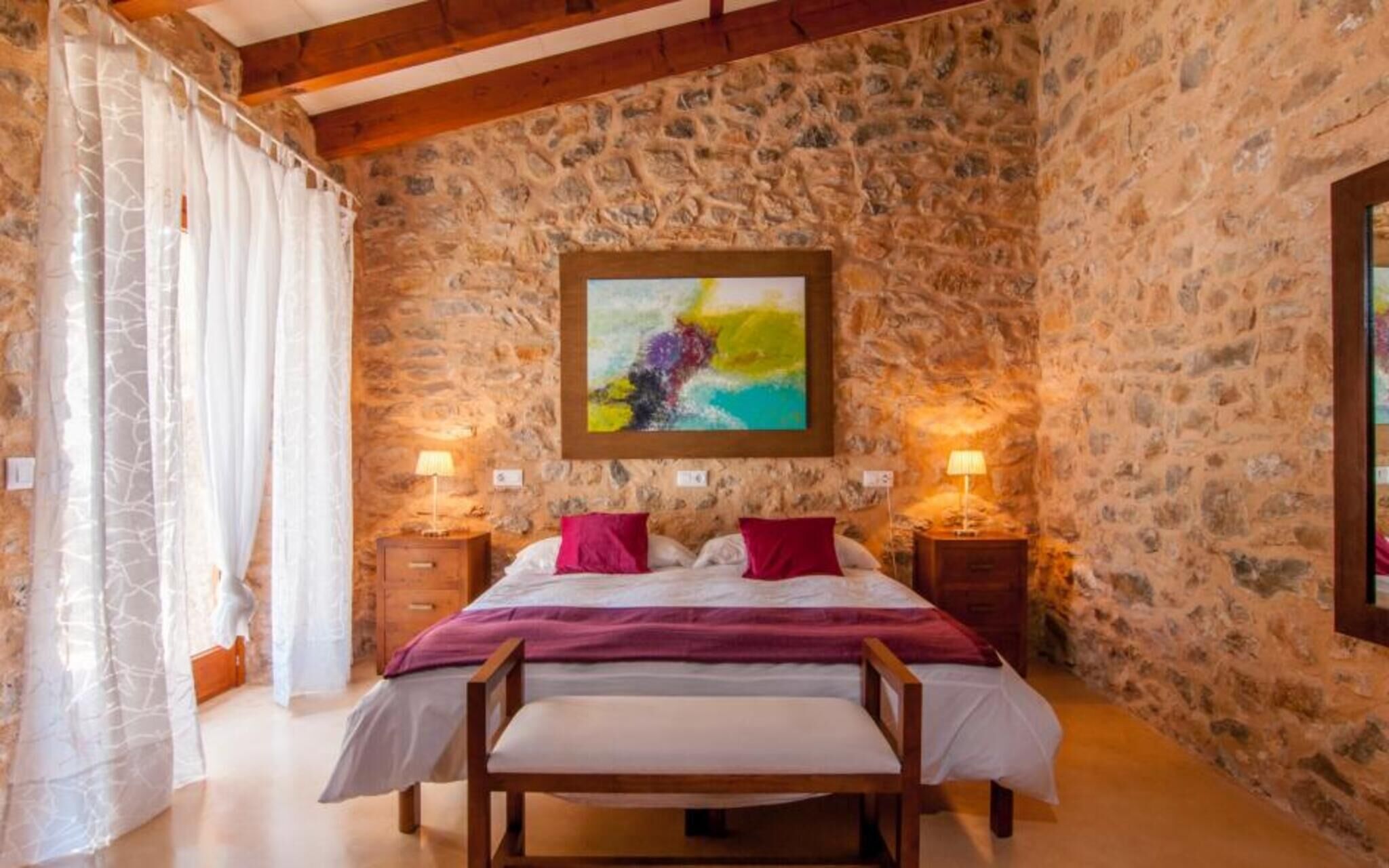 3 bedrooms, iron/ironing board, free WiFi, bed sheets