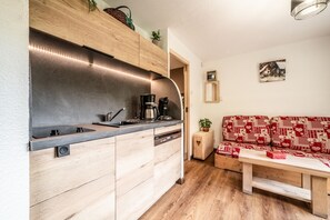Interior - Apartment 'Les Avenières' with Balcony (Châtel)