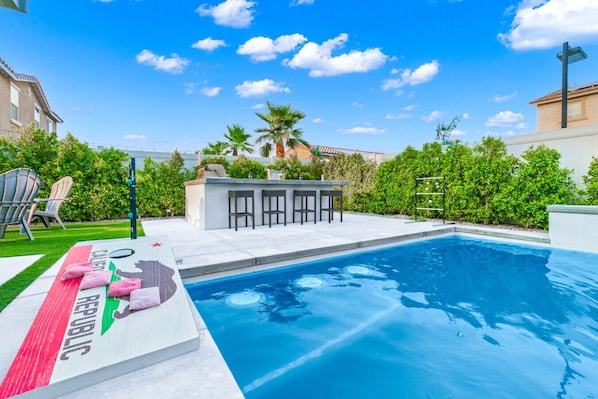 Outdoor pool, a heated pool
