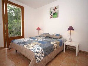 3 bedrooms, WiFi - Holiday Home in Les Vans (Les Vans)