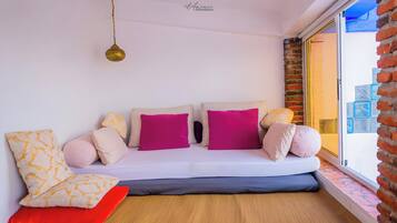 Superior Apartment, 4 Bedrooms, City View | 4 bedrooms, blackout drapes, soundproofing, free WiFi